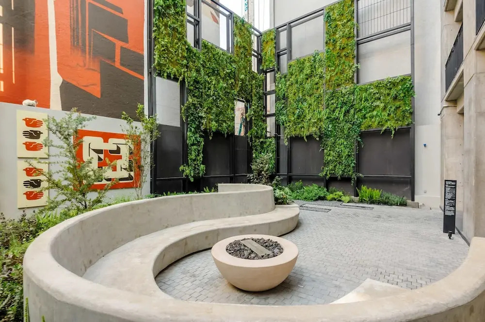 w Modern Cozy 1BR w Terrace in Tabacalera