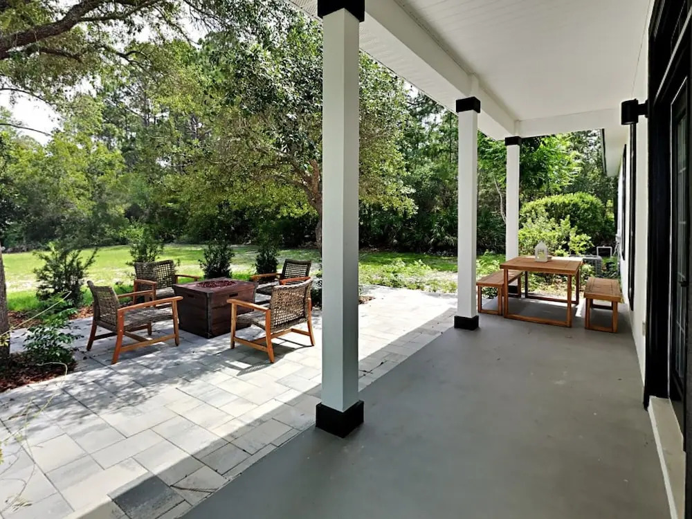 Wood Beach Retreat