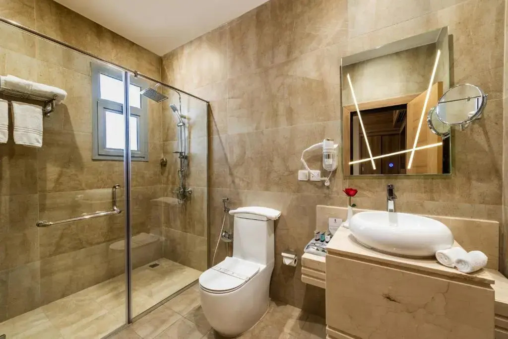 Отель Sunday Luxury Central formerly Anan hotel
