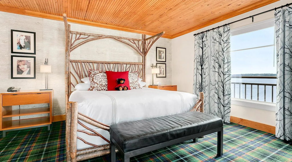 The Edgewater, a Noble House Hotel