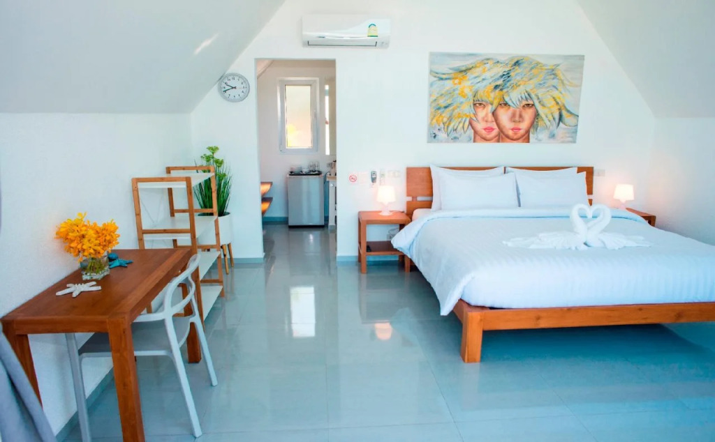 Sunset Emily Villas & Rooms