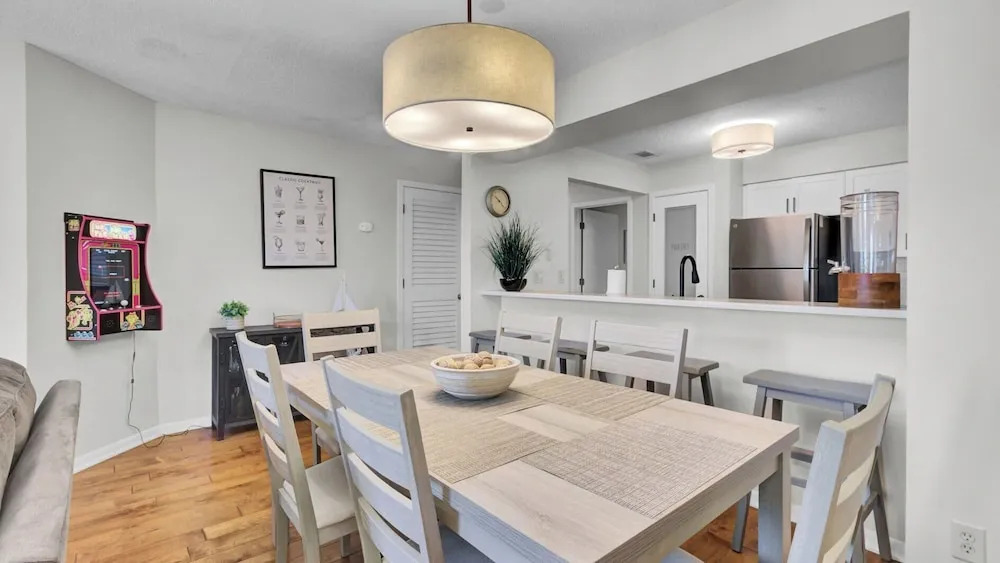 Newly Renovated Beachfront Condo Pool & Balcony 108 Summerhouse by Avantstay