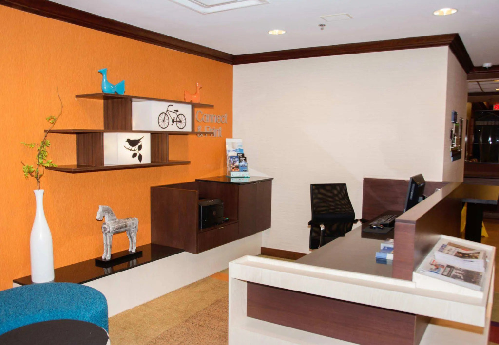 Fairfield Inn & Suites Butler