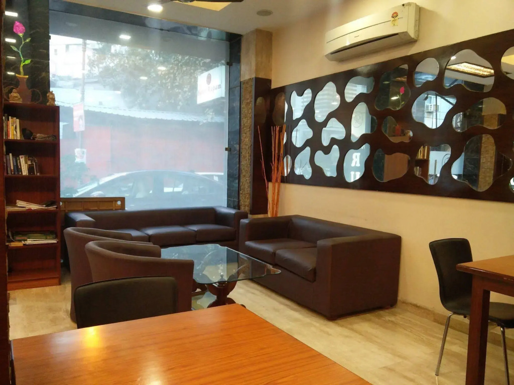Rupam Hotel - Air Purified comfort