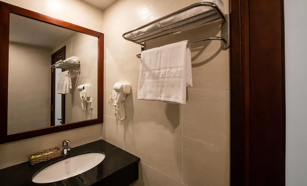 BACKHOME BOUTIQUE Old Town Hoi An