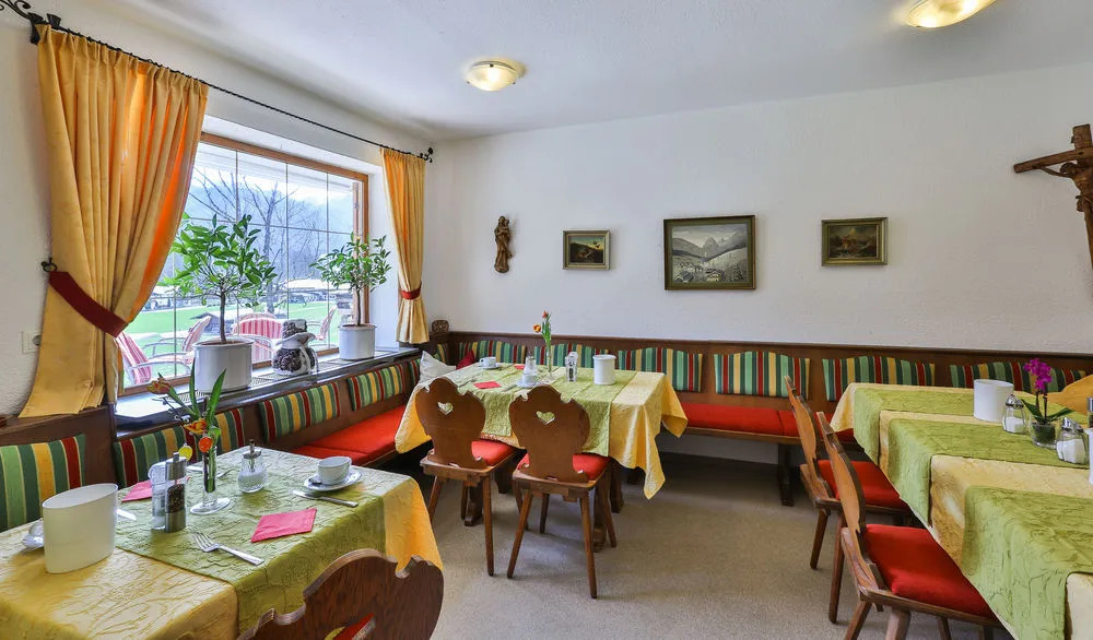 Tourist Hotel Boehm