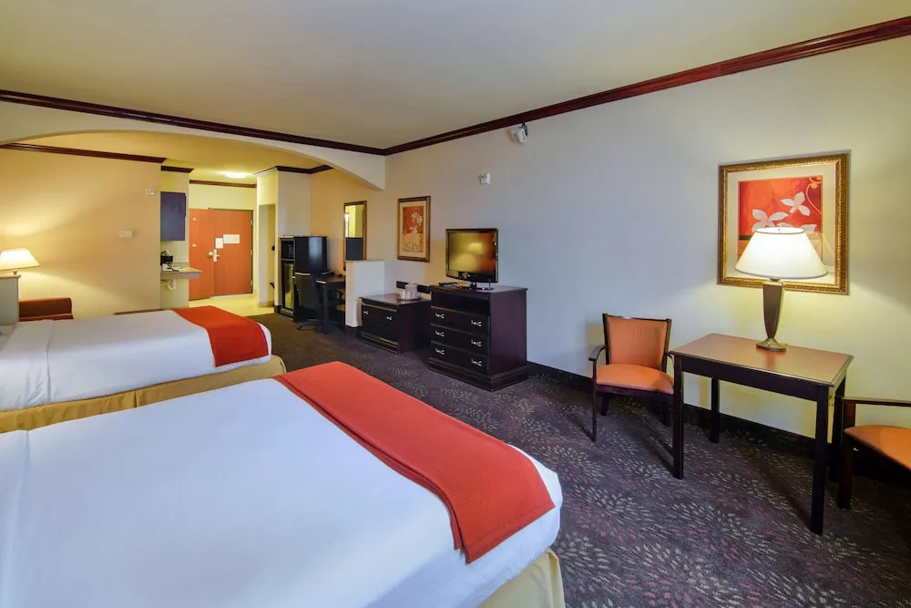 Country Inn & Suites by Radisson, Terrell
