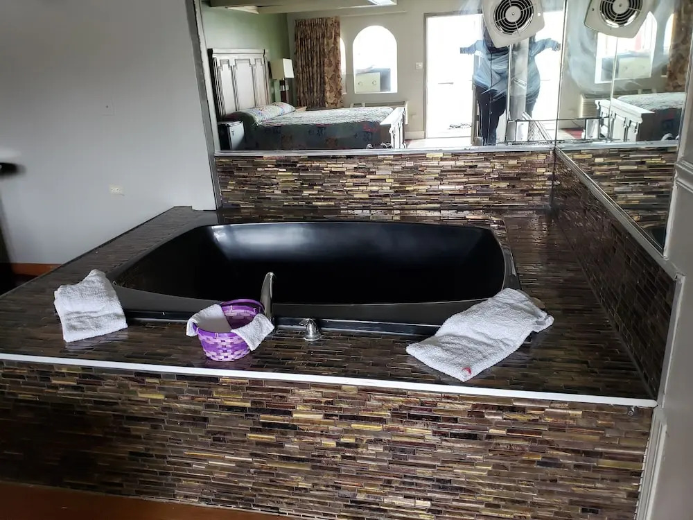 Welcome Inn & Suites - Lyons