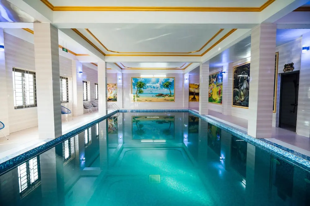 Nam Hong Hotel