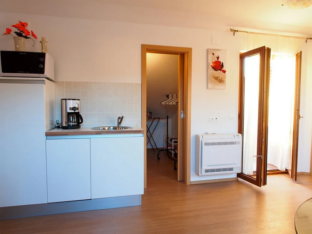 Apartments Anuška