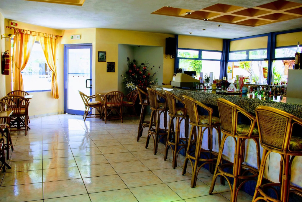 Aspro Hotel