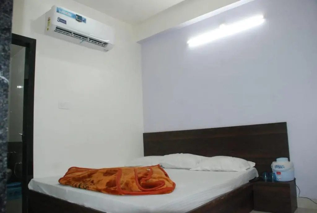 Hotel Chouhan Paradise