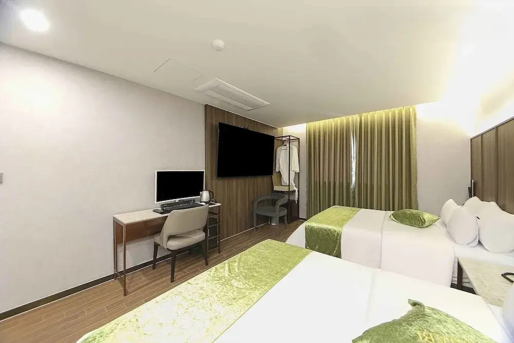 Hanabi Hotel
