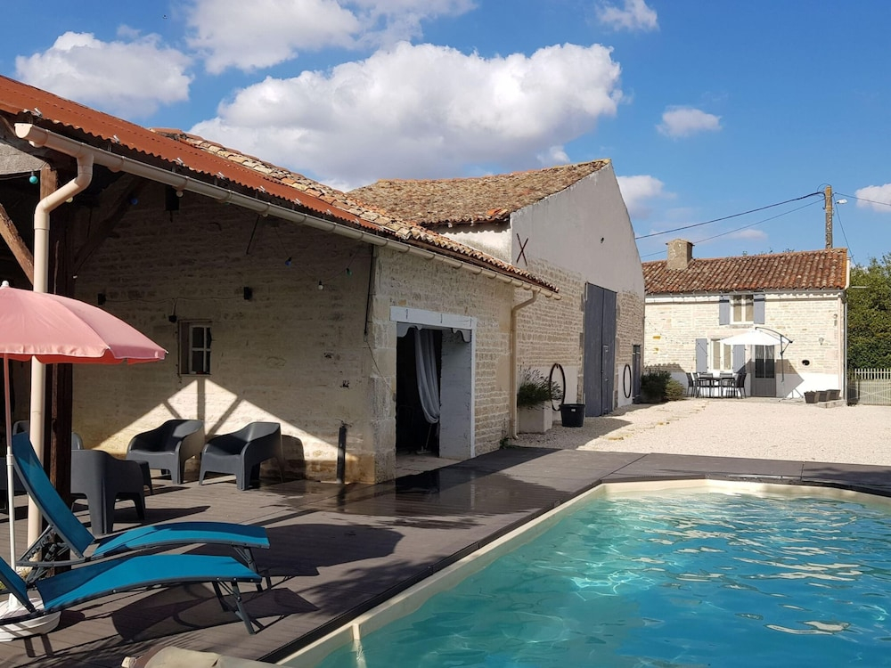 Holiday Home in Loubigne With Pool & Terrace