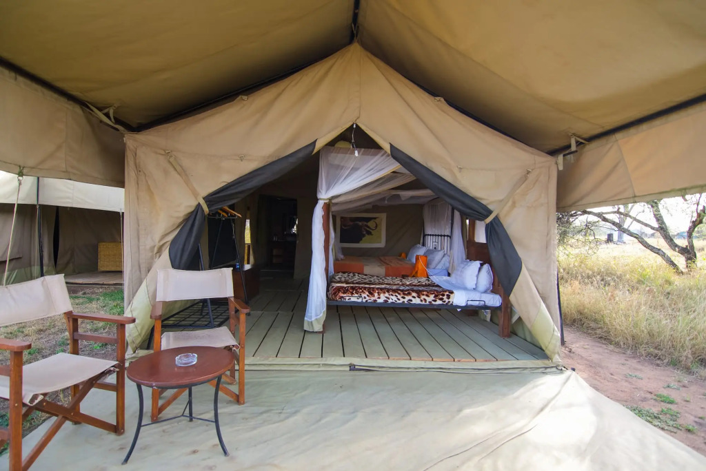 Serengeti Migration Camp