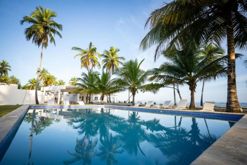 The Palm Bay Club Lodge