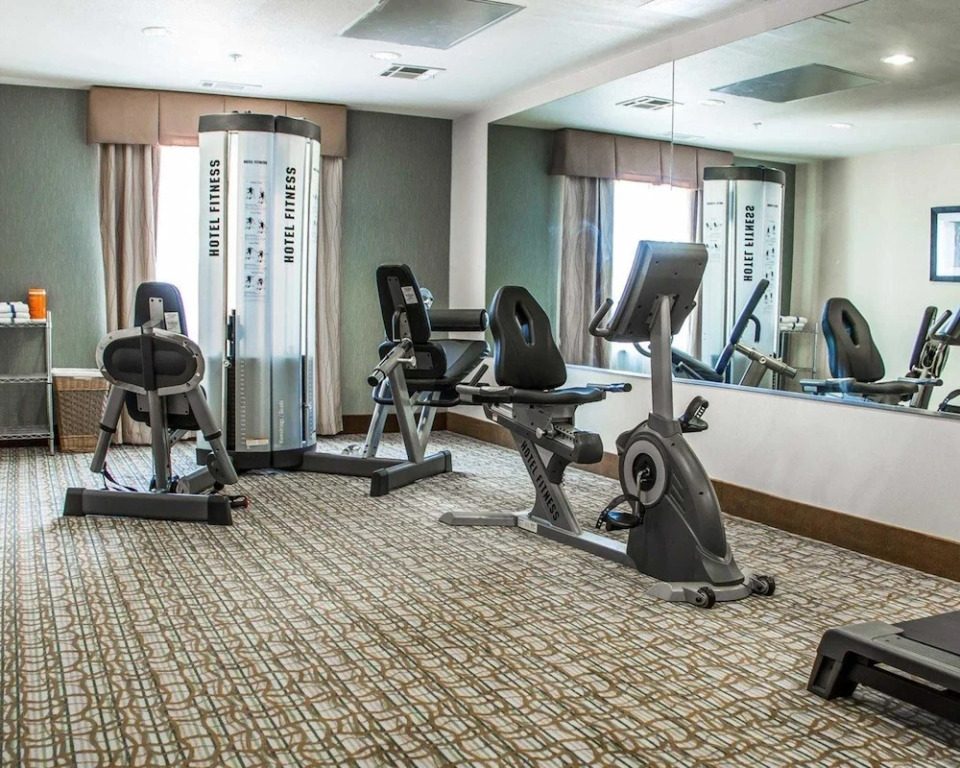 Comfort Inn & Suites