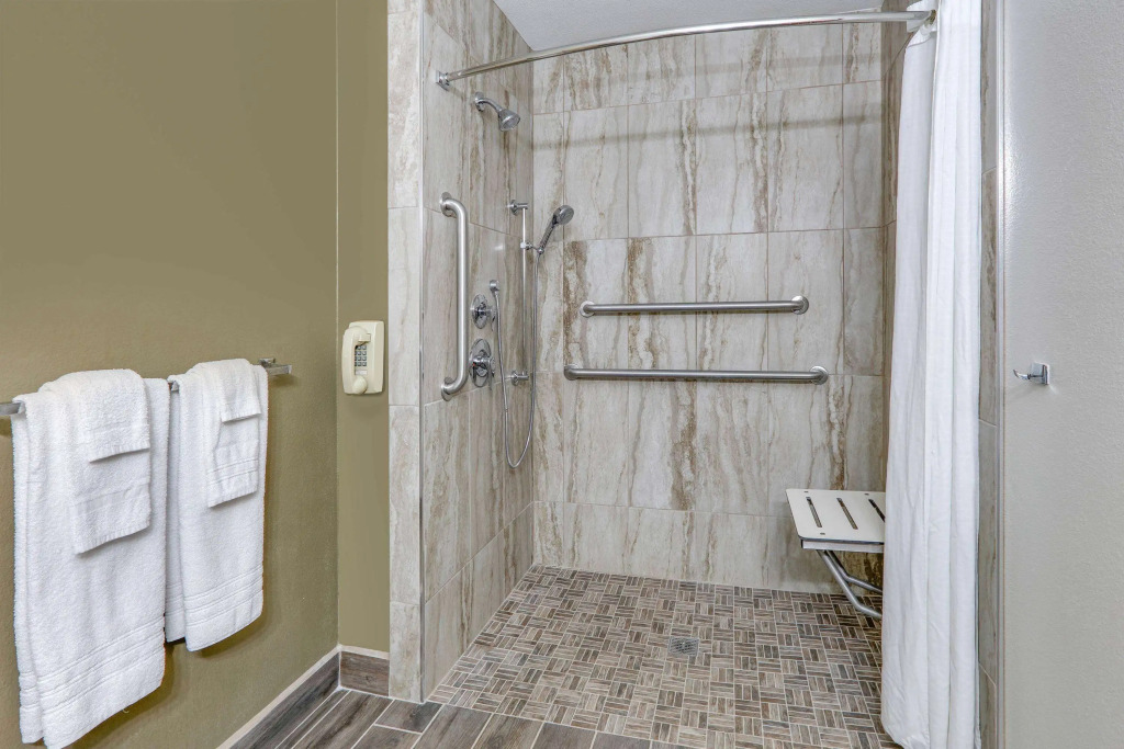 Super 8 by Wyndham Roswell