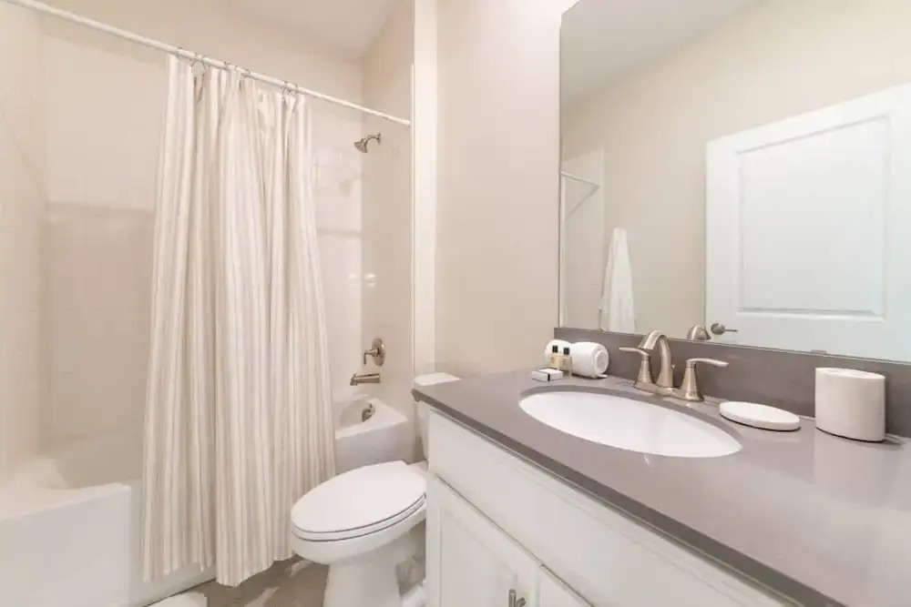Super Cozy- Sleeps 22 w Pool Amenities Pass
