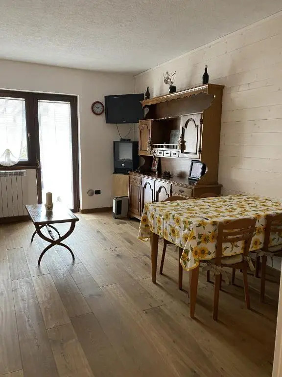 Appartamento Colle Vareno con vista