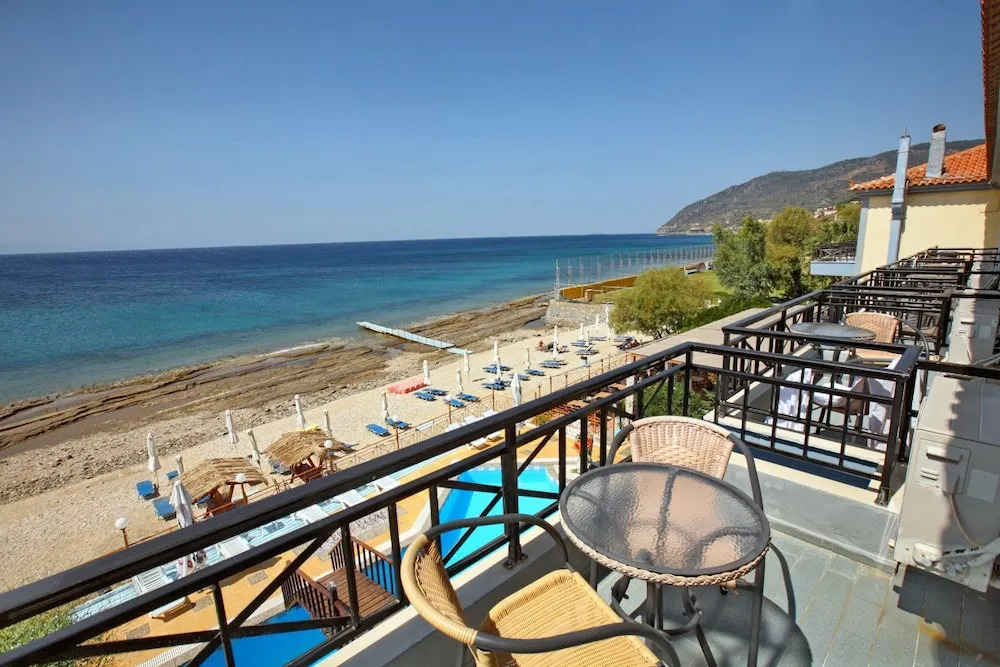 Pebble Beach Hotel