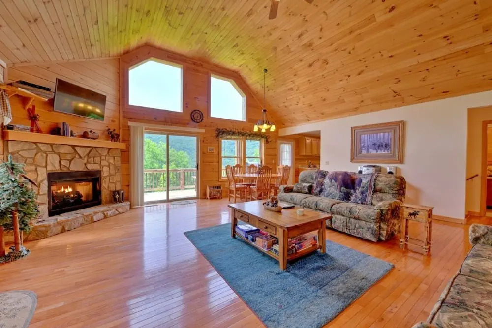 Ridgeview Lodge - 3 Br Home
