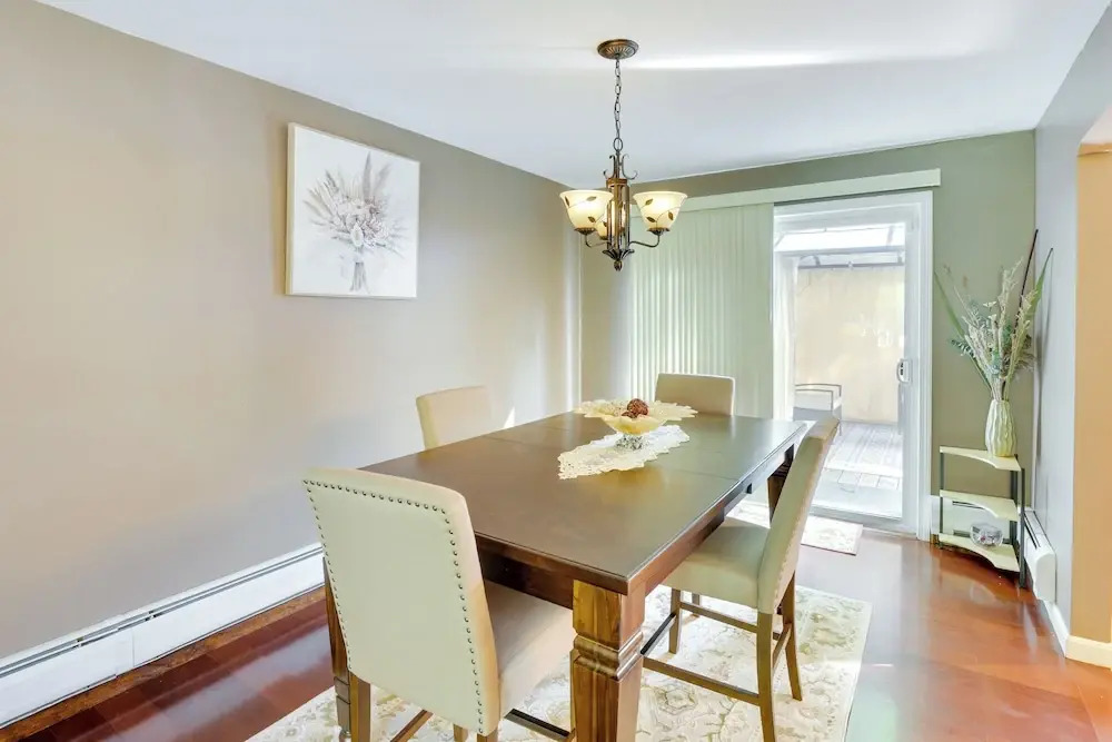 Great for Families: Waterville Retreat w/ Yard!