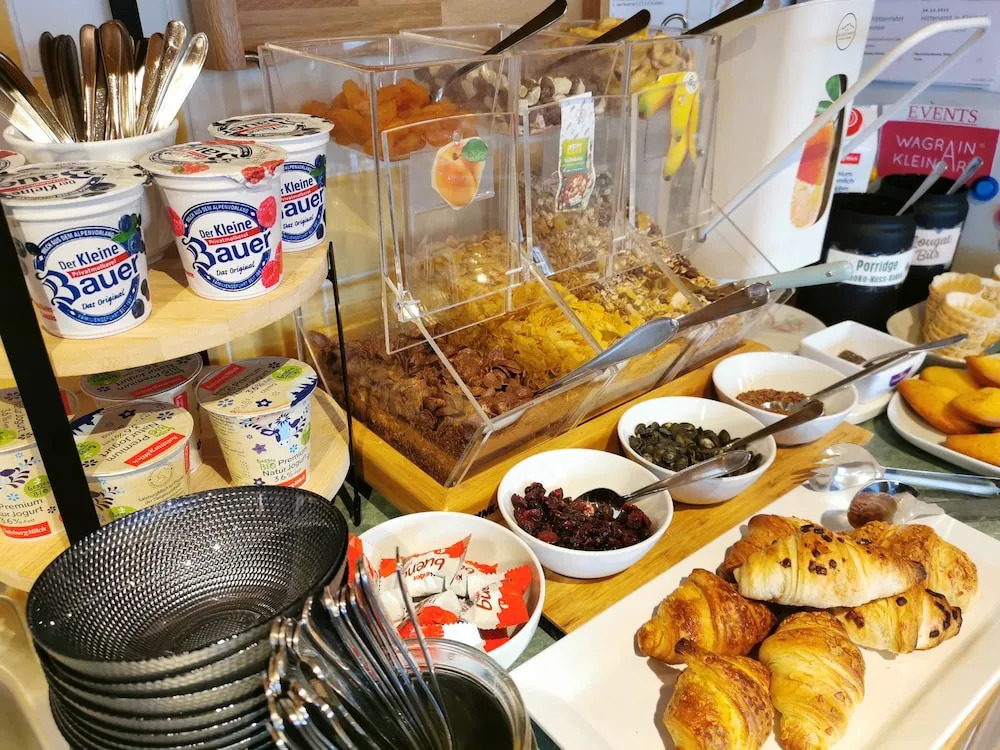 No1 - Flos Rooms & Breakfast