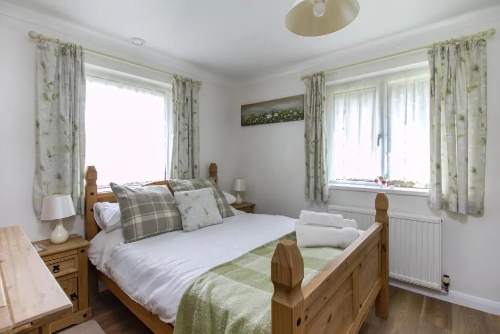 Queen Bower Farm Lodge