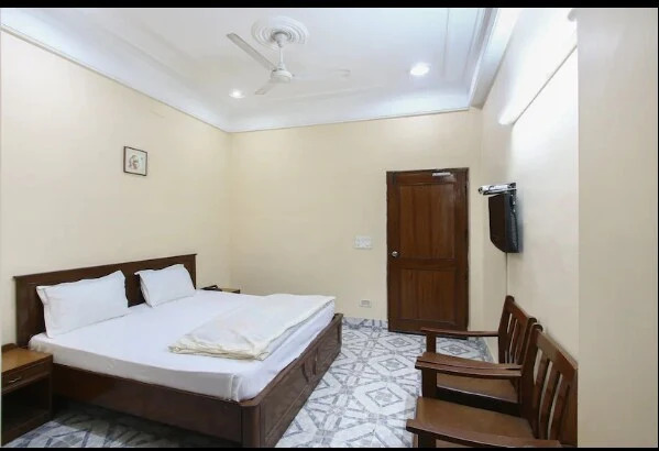 Hotel The Shubham
