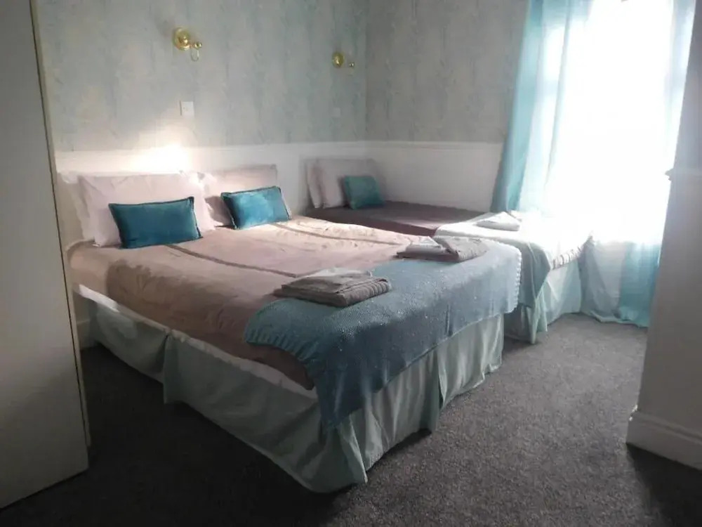 Iona Hotel