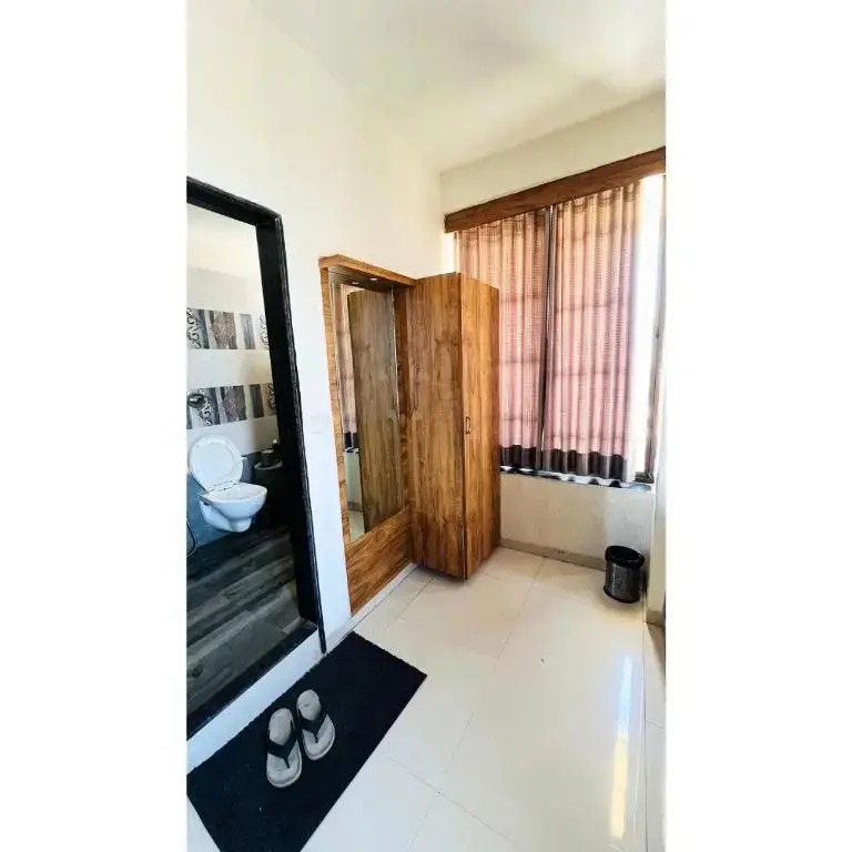 Hotel Hill City by OYO Rooms