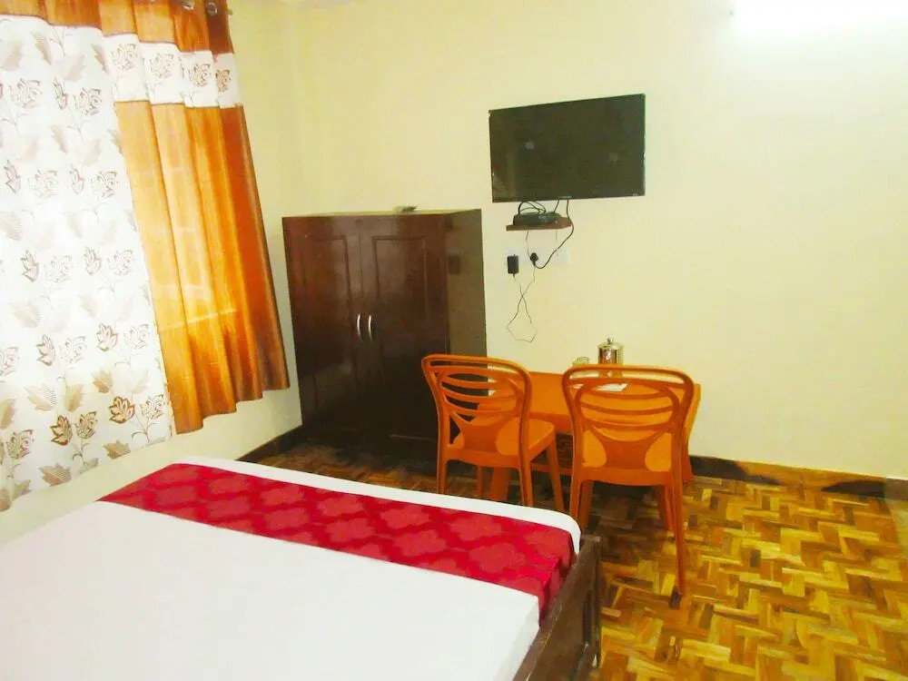 Hotel Omega Inn
