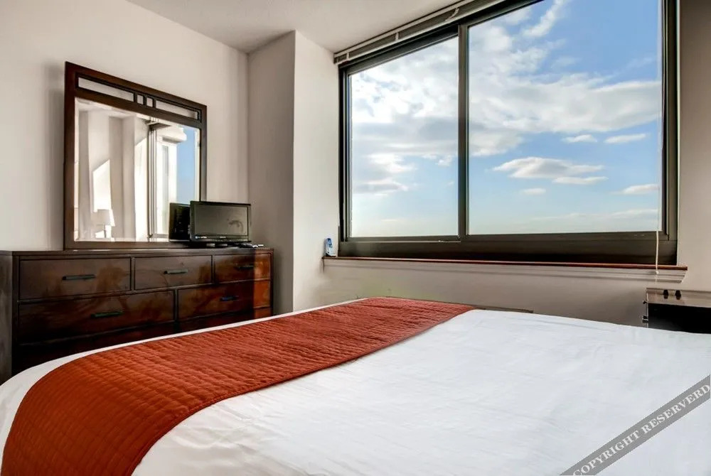 Global Luxury Suites at Raritan