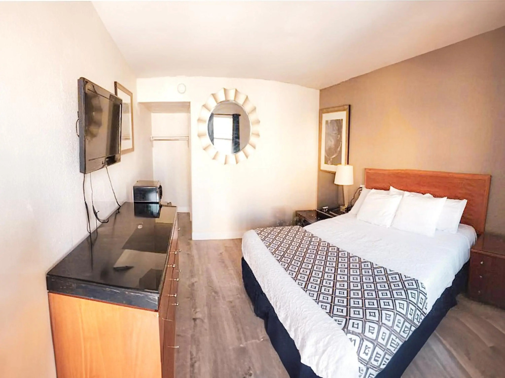 Penn Lodge Hotel & Suites Philadelphia - Bensalem