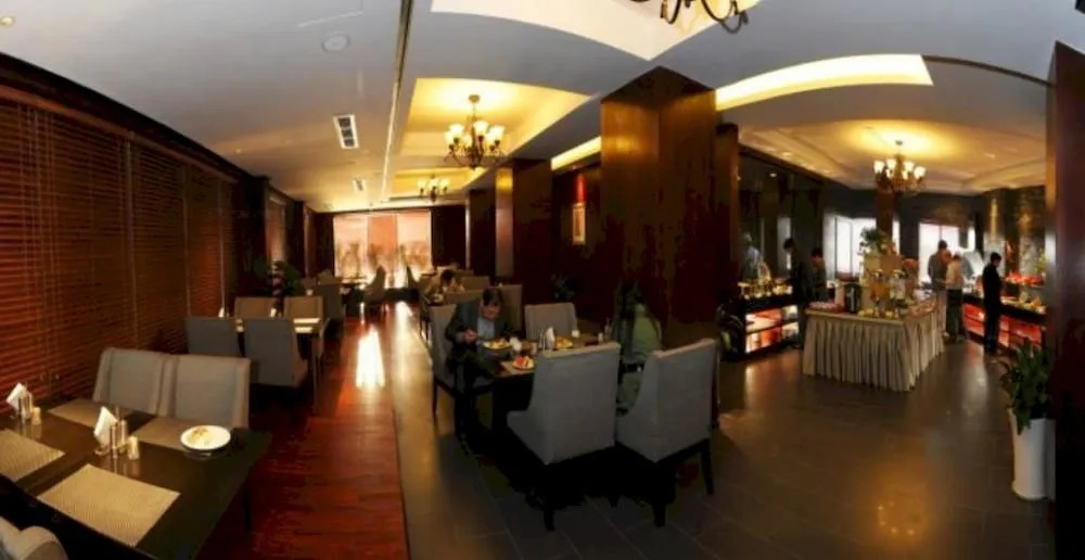 Byland World Hotel