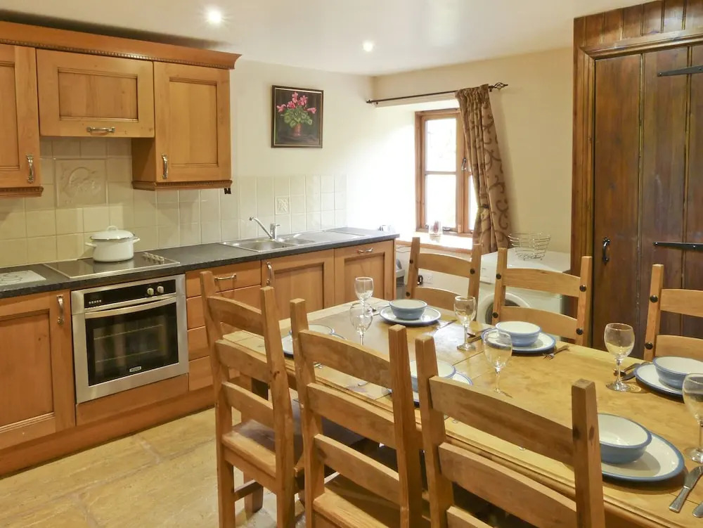 Oak Tree Cottage nestled in the hills of the Lake District and Yorkshire Dales