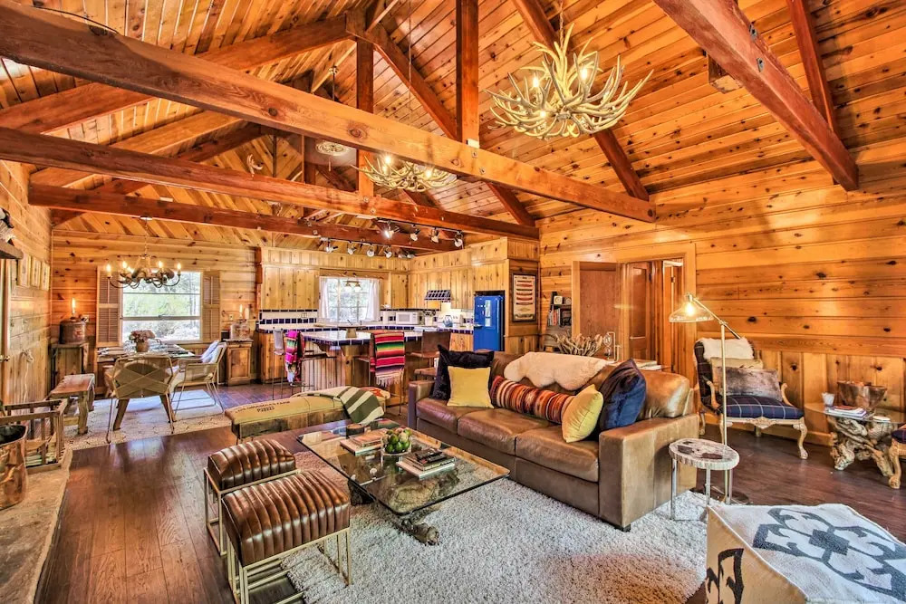 1 Mi to Rainbow Lake: Lakeside Cabin w/ Deck!