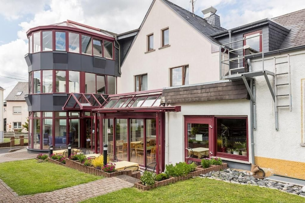 Landhotel Wolf-Mertes