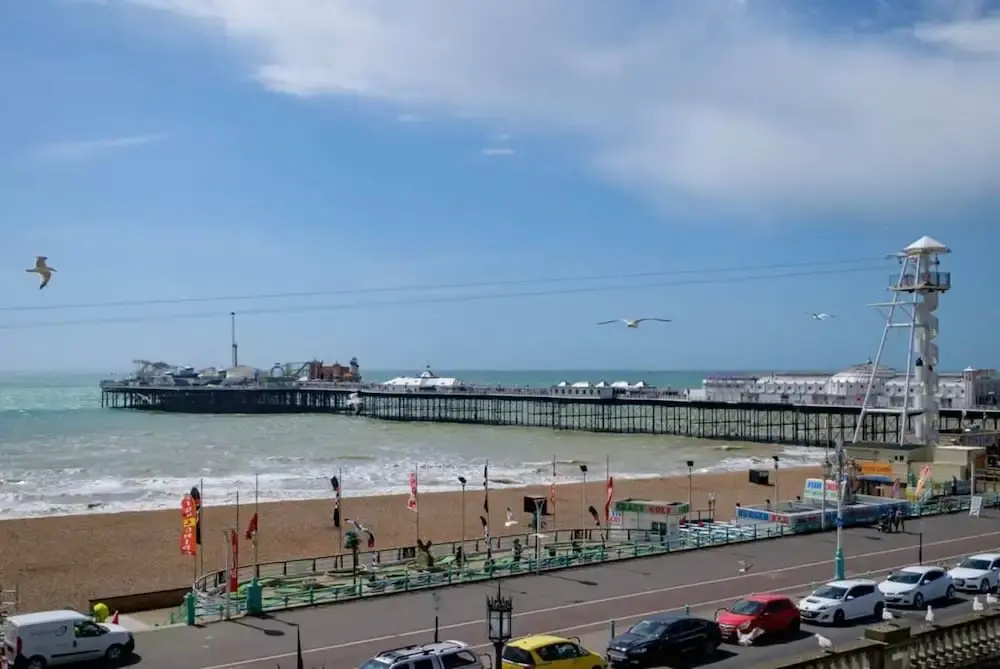 Host Stay The Brighton Breeze