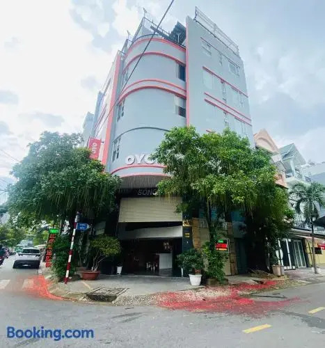 Song Xanh Hotel