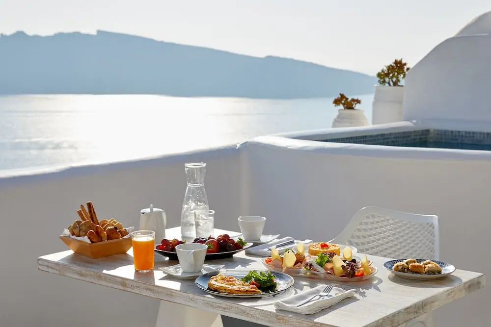 Allure Breeze Suites