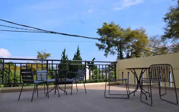 Rumah Kuning Bandung