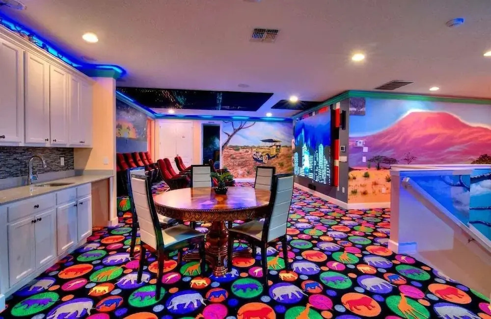 2425-14-rd-safari Themed Bowling Retreat