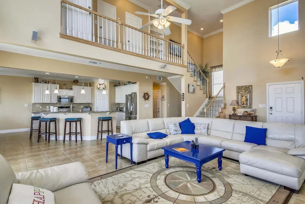 Beachfront Melody 4 Bedroom Home