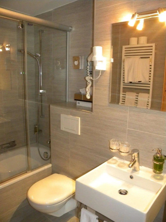 Hôtel Alpina - Swiss Ski & Bike Lodge Grimentz