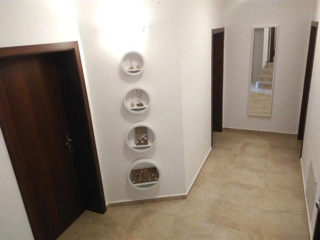 Guest House Aja