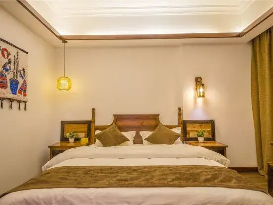 Golden Lotus Hostel