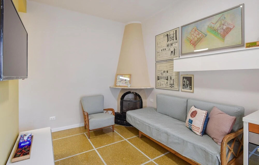 Beautiful Apartment in Rapallo With Wifi and 2 Bedrooms