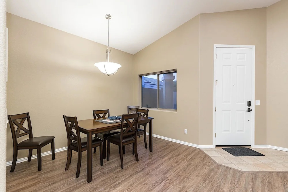 Ravenswood Retreat - 3 Br Home